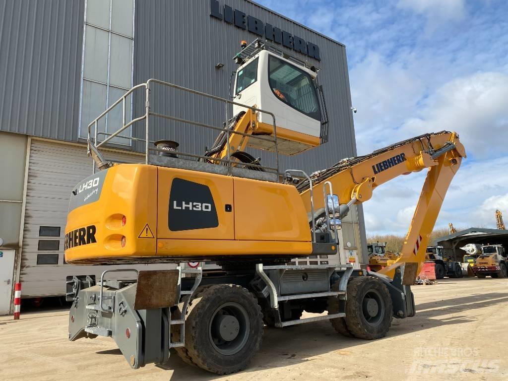 Liebherr LH 30 M Оператори на отпадъци/индустрия
