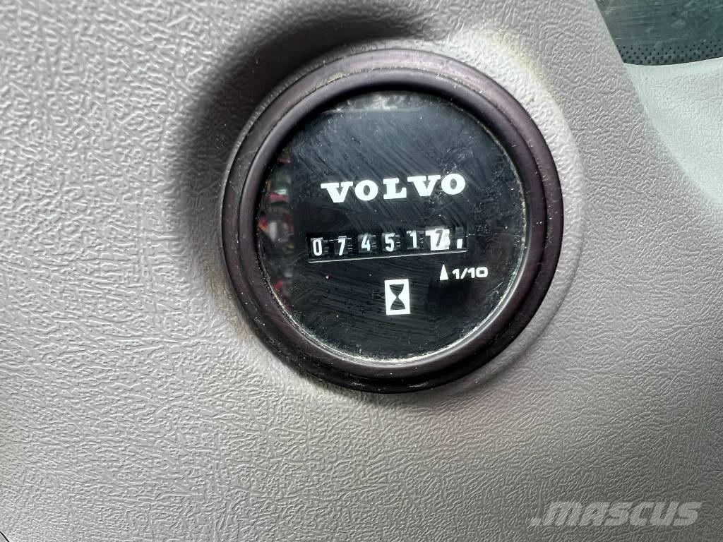 Volvo EC 200 E Верижен екскаватор