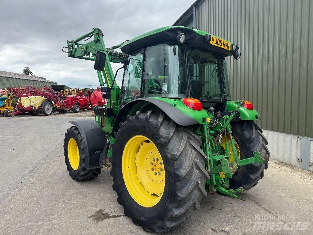 John Deere 5100 R Трактори
