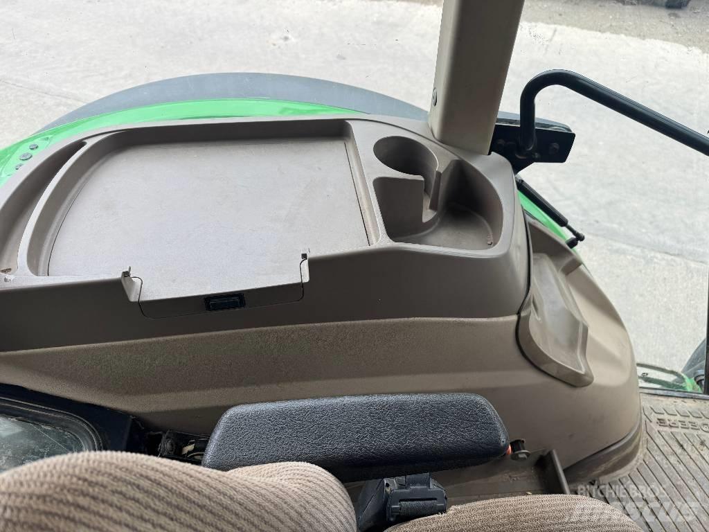John Deere 5100 R Трактори