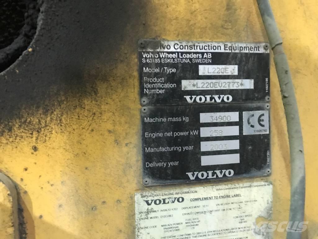 Volvo L 220 E Колесни товарачи