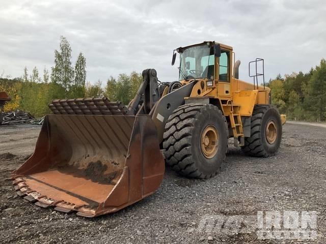 Volvo L 220 E Колесни товарачи