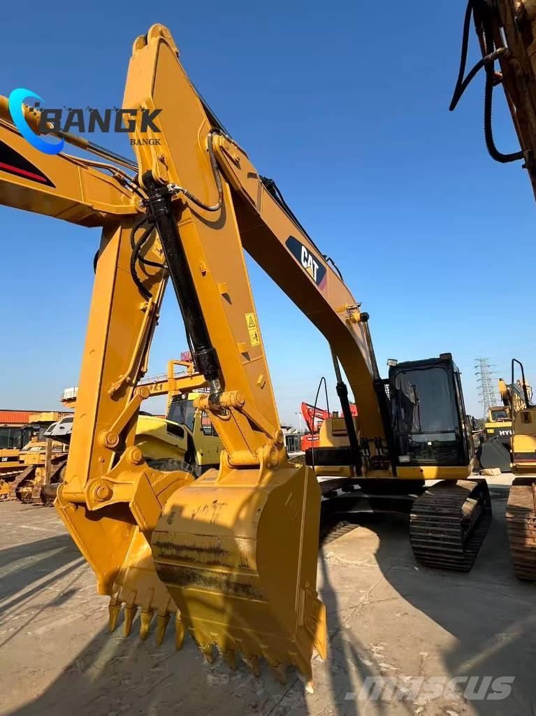 CAT 320 D Верижен екскаватор