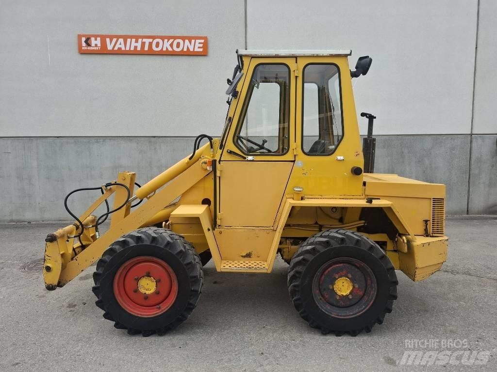 Kramer 212 Колесни товарачи