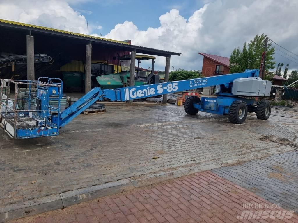 Genie S 85 4X4 Телескопични повдигачи
