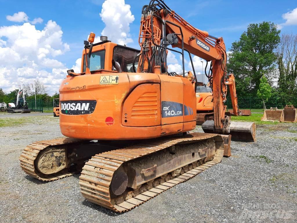 Doosan DX 140 LCR-3 Верижен екскаватор