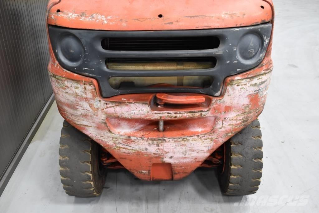 Linde H 25 D - 01 Дизелови камиони