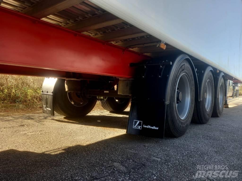 Lecitrailer PM3S Полуремаркета с подвижен под
