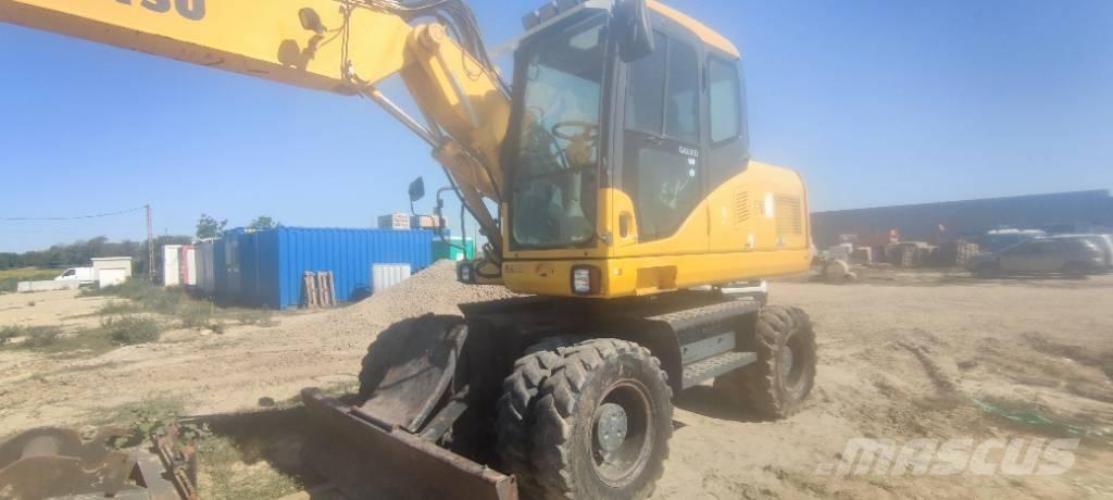 Komatsu PW 140-7 Колесни екскаватори