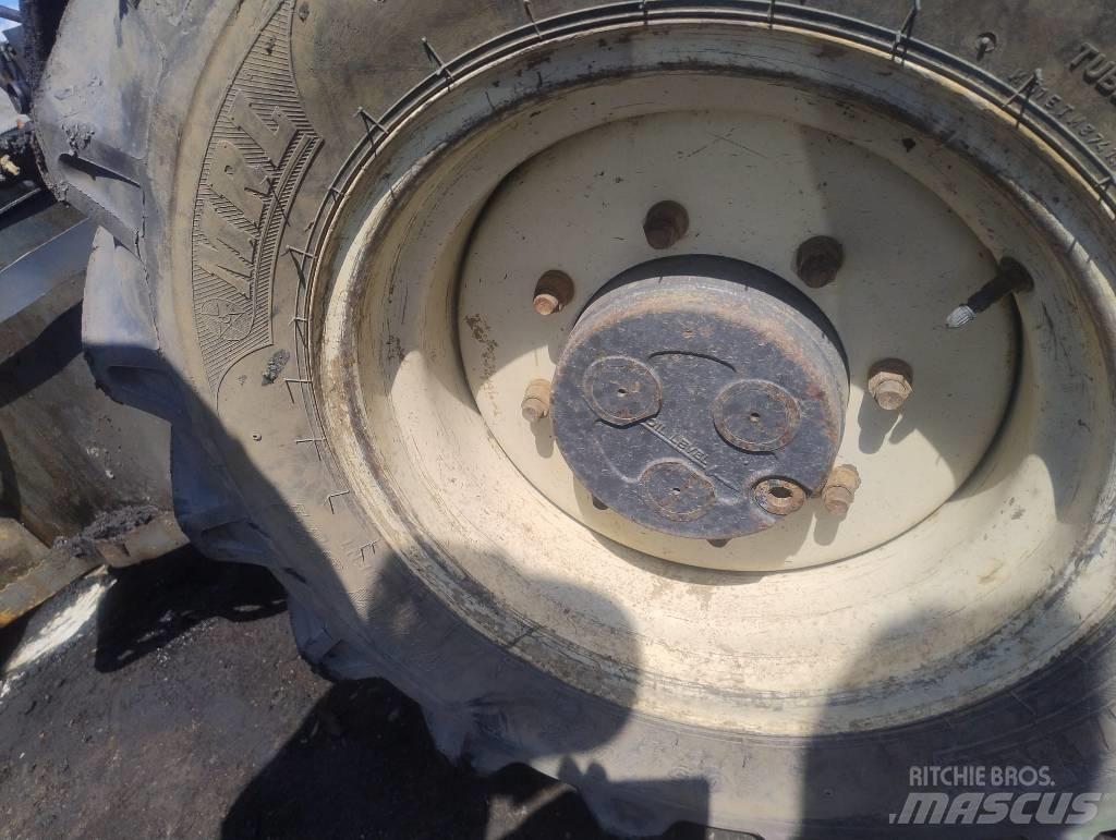 Terex Parts Товарач със заден ексватор