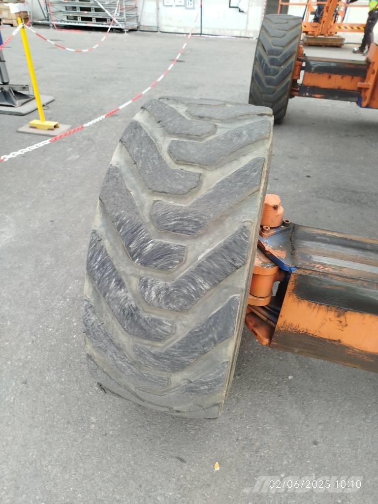 JLG 1250 AJP Съчленени стрелови подемници