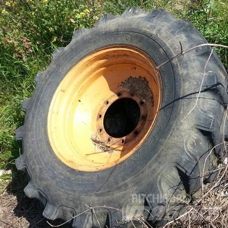 Case 580 SLE Jante Гуми