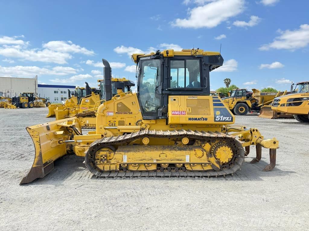 Komatsu D51PXi-24 Верижни булдозери
