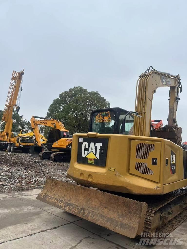CAT 307.5 Средни екскаватори 7т - 12т