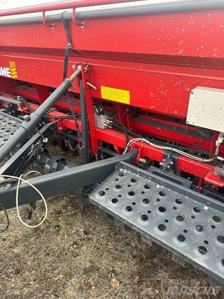 Tume HKL4000 Редосеялки