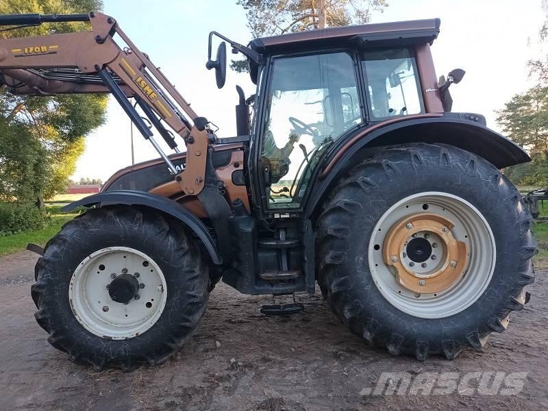 Valtra N 141 Трактори