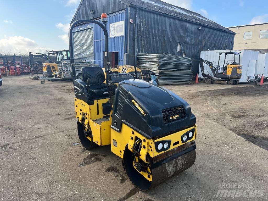 Bomag BW 80 AD-5 Двойни барабанни ролки
