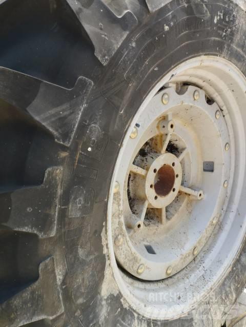 Michelin 20.8R38 Колелета/Гуми