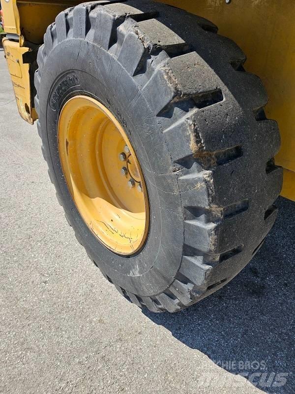 CAT 914 G Колесни товарачи