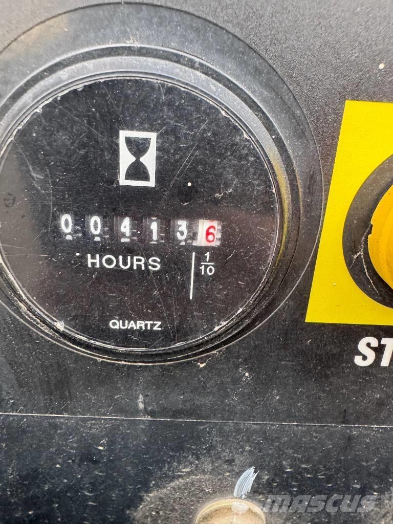 Genie GS 3369 RT Ножични работни платформи