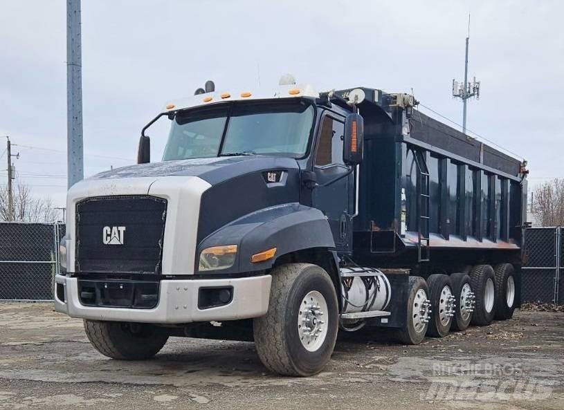 CAT CT 660 Самосвал
