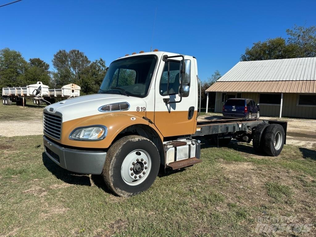 Freightliner M 106 Шаси кабини