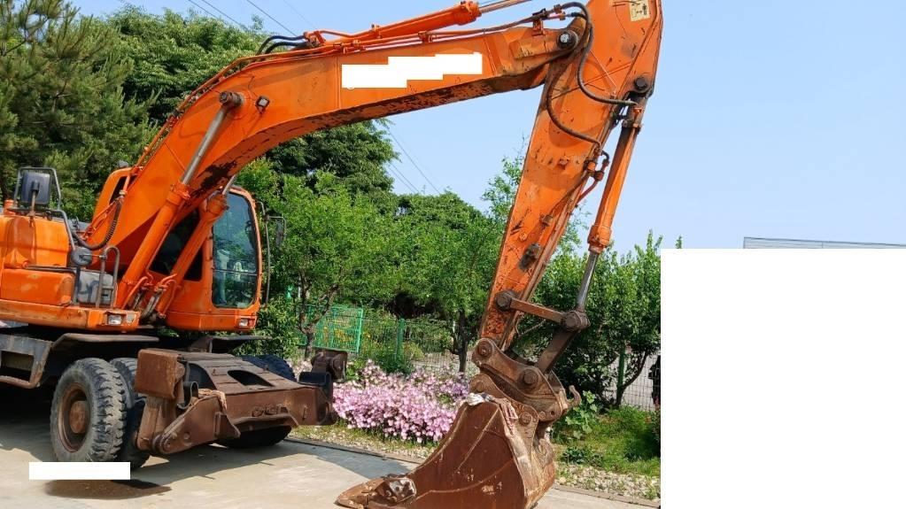 Doosan DX 210 W Колесни екскаватори