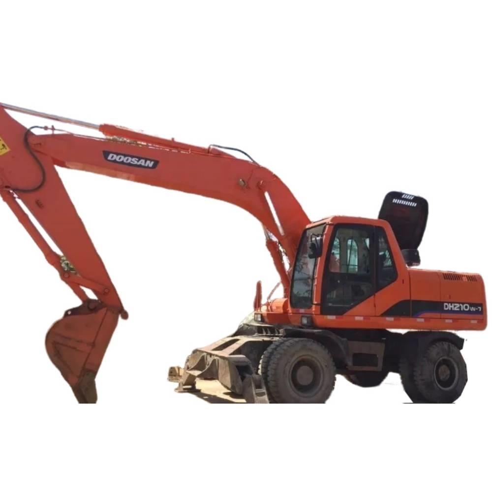 Doosan DH210W Колесни екскаватори