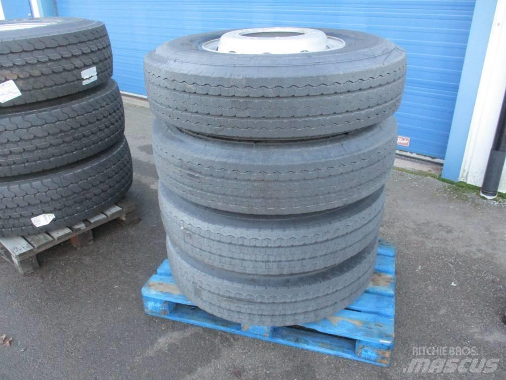 Michelin XZA 12x22,5 Гуми