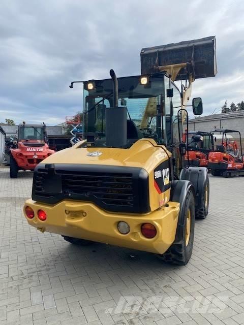 CAT 906 H 2 Колесни товарачи