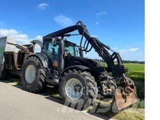 Valtra T 214 D Трактори