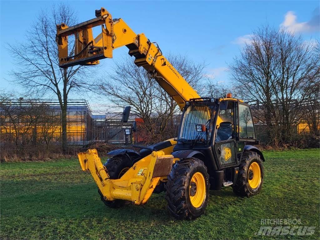 JCB 533-105 Телескопични повдигачи
