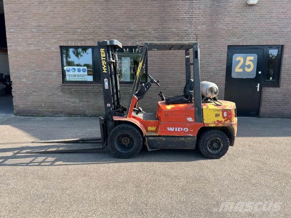 Hyster H3.00XM Камиони с АГУ