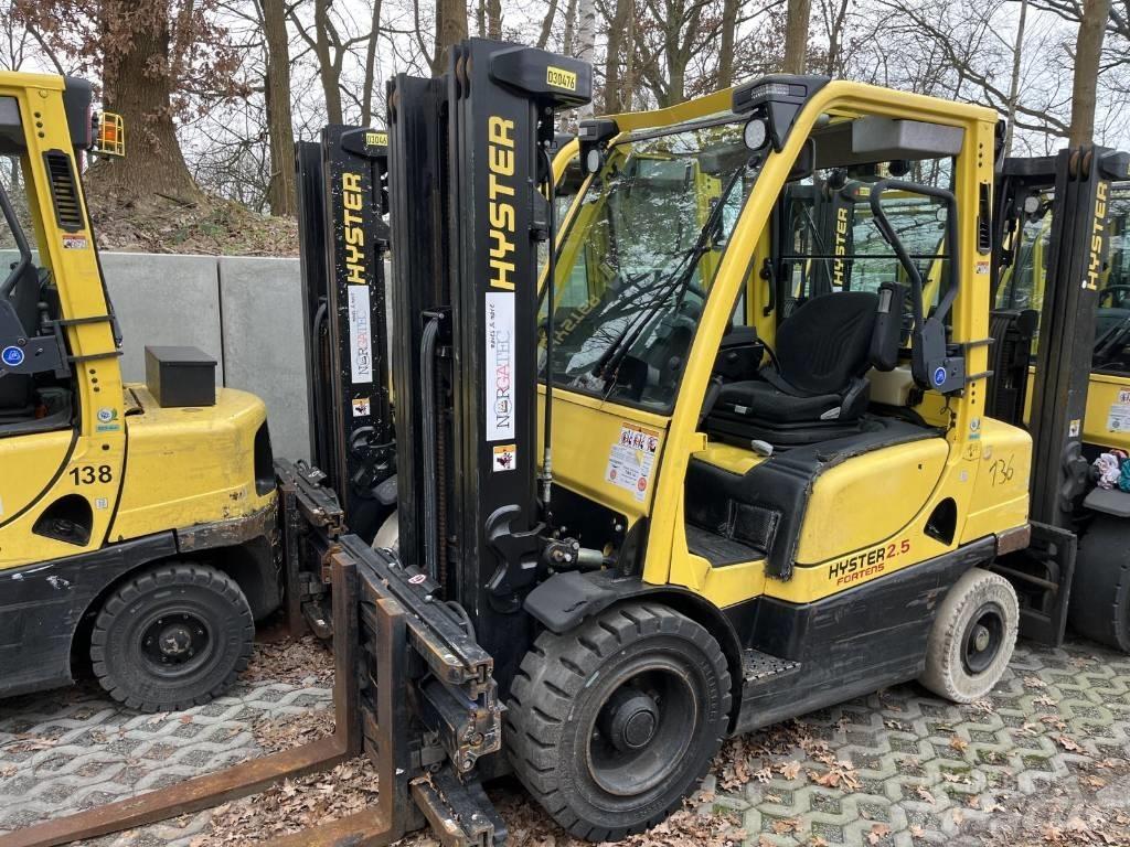 Hyster H2.5FT Дизелови камиони