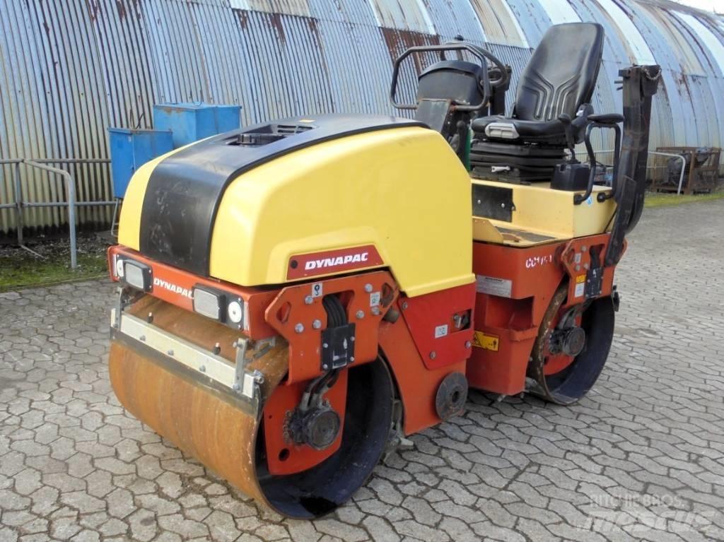 Dynapac CC 1100 Двойни барабанни ролки
