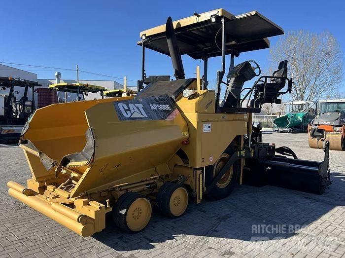CAT AP 500E Машини за асфалт