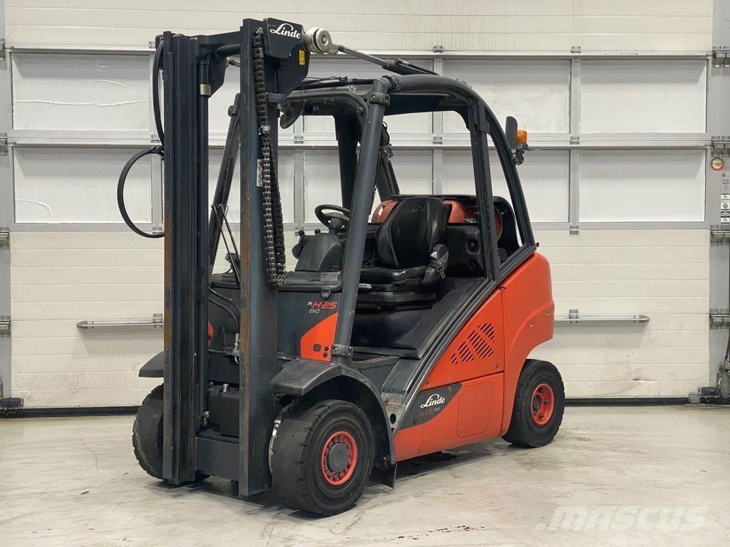 Linde H25T-02 Камиони с АГУ