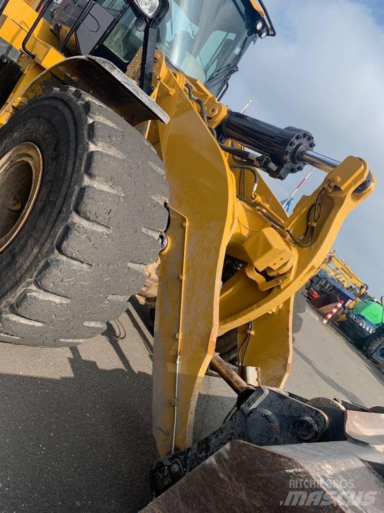 CAT 972MXE Колесни товарачи