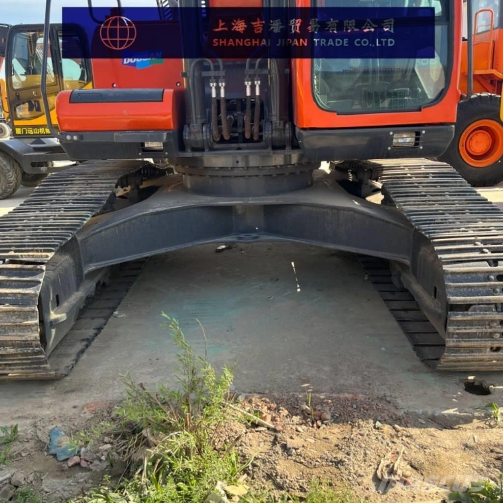 Doosan DX 300 Верижен екскаватор