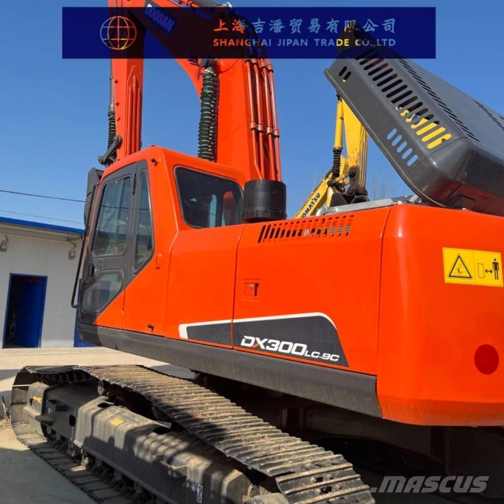 Doosan DX 300 Верижен екскаватор