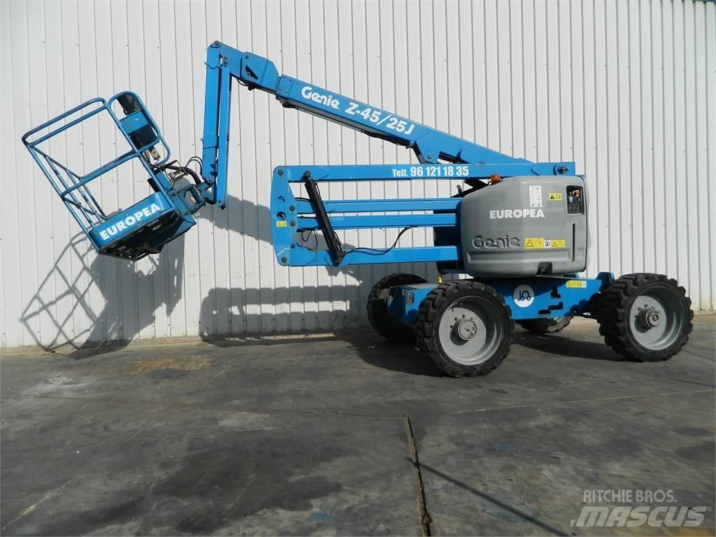 Genie Z45 25J Съчленени стрелови подемници