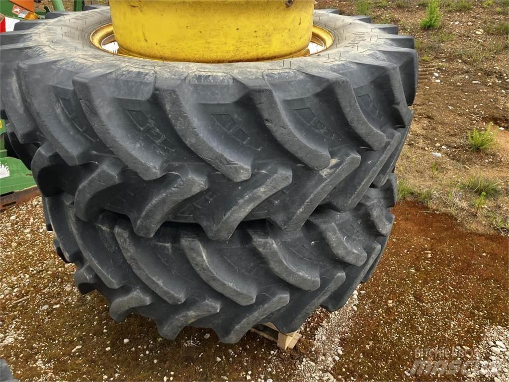 Petlas 480/70R34 Колелета/Гуми