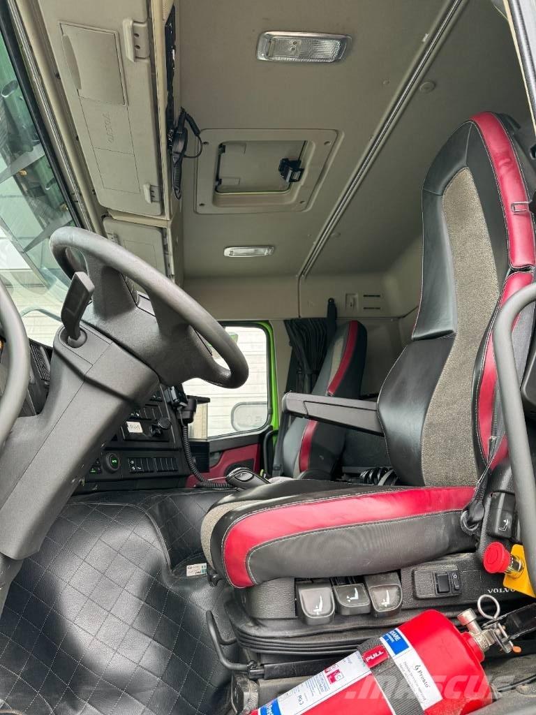 Volvo FM 8*4 Самосвал