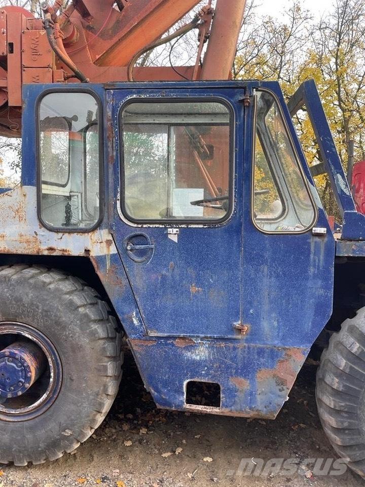 Ransomes Rapier HF17 Други кранове/вишки