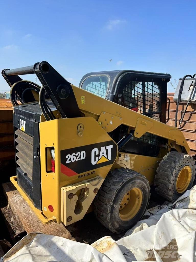 CAT 262 D Мини товарачи
