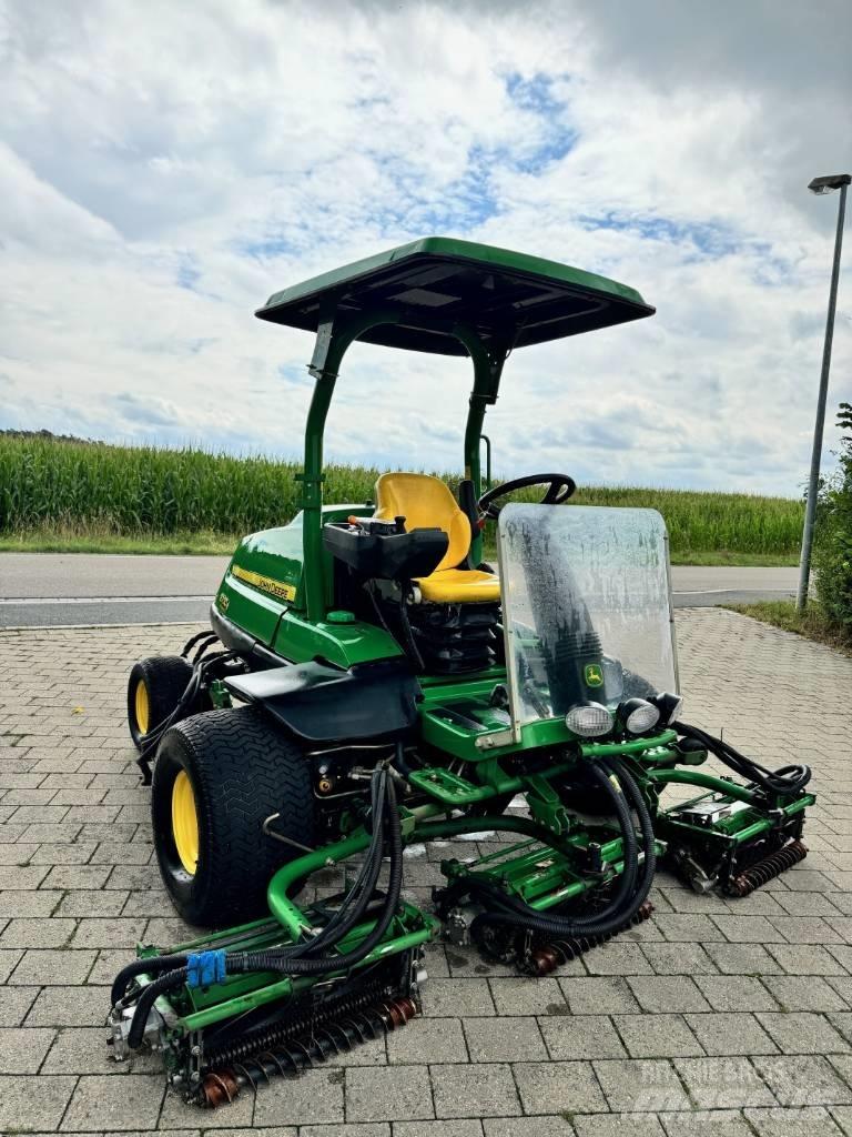 John Deere 8700 A Косачки за Fairway