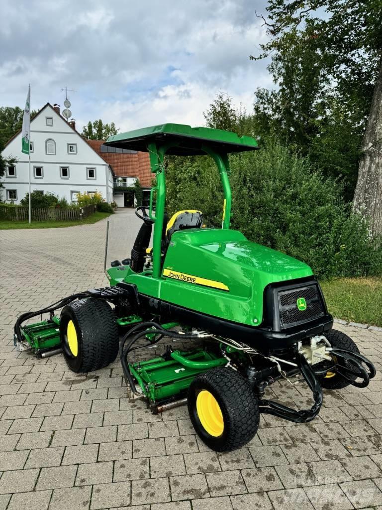John Deere 8700 A Косачки за Fairway