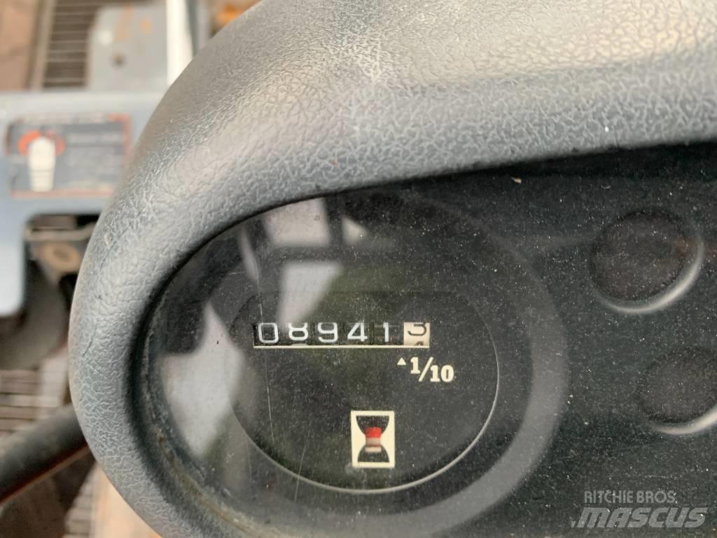 Toyota 6 FGF 15 Камиони с АГУ