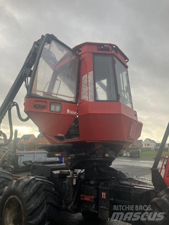 Komatsu 931 Харвестери