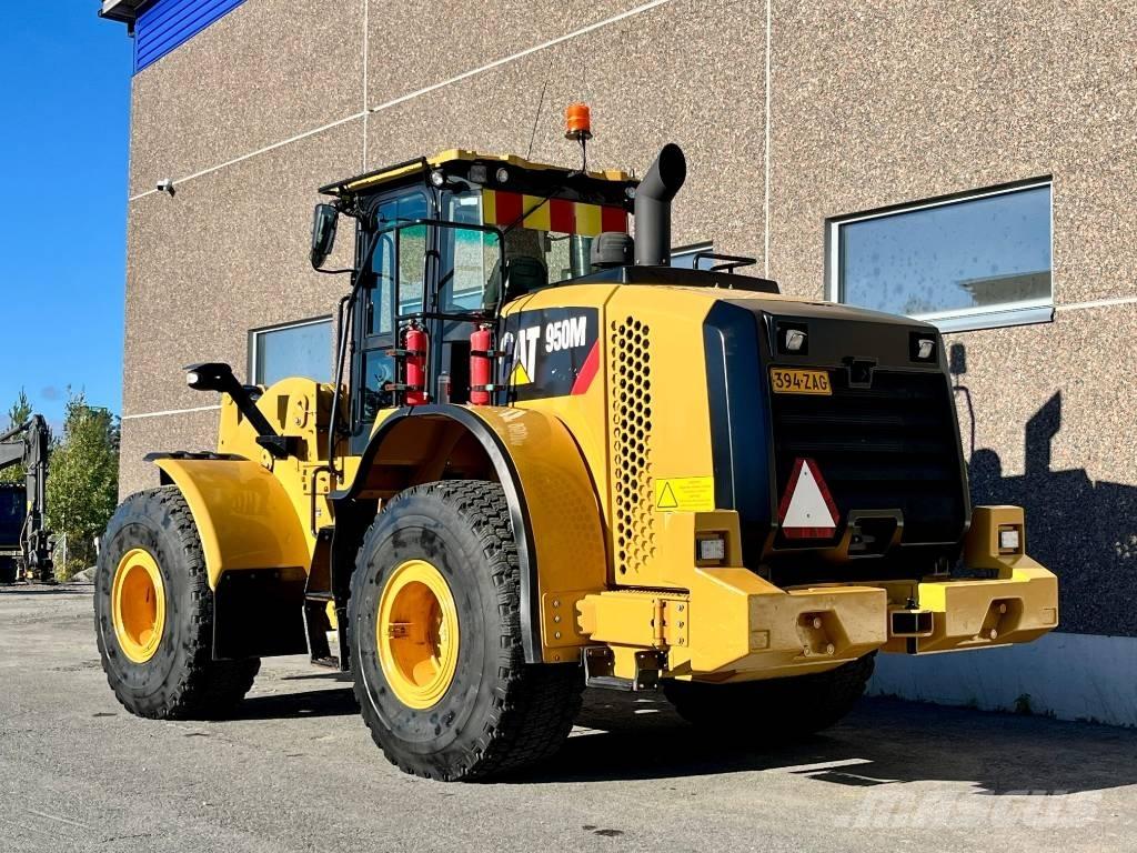 CAT 950 M Колесни товарачи